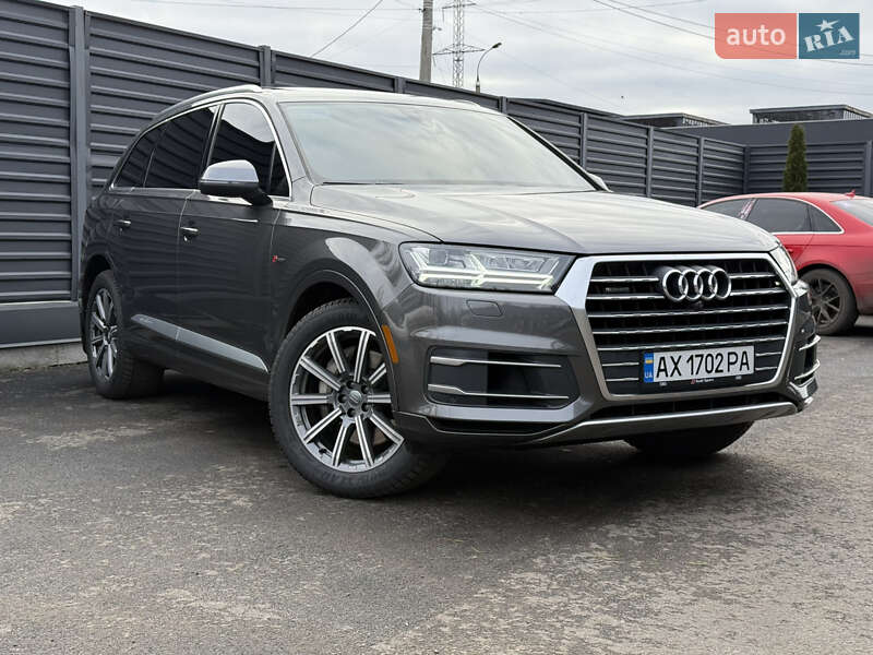 Внедорожник / Кроссовер Audi Q7 2018 в Черкассах