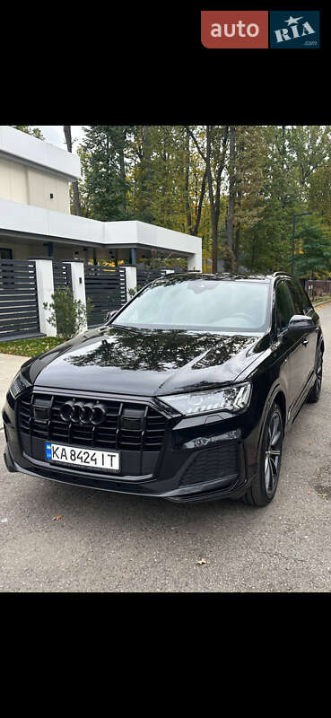 Внедорожник / Кроссовер Audi Q7 2020 в Киеве