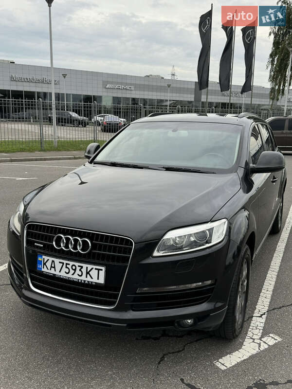 Позашляховик / Кросовер Audi Q7 2007 в Києві