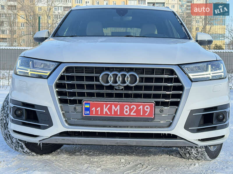 Внедорожник / Кроссовер Audi Q7 2017 в Каменском