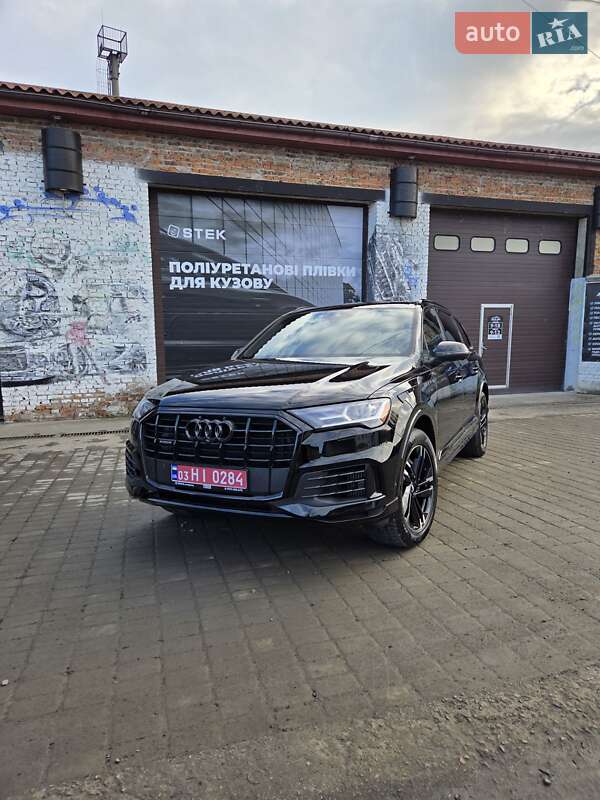 Внедорожник / Кроссовер Audi Q7 2020 в Луцке