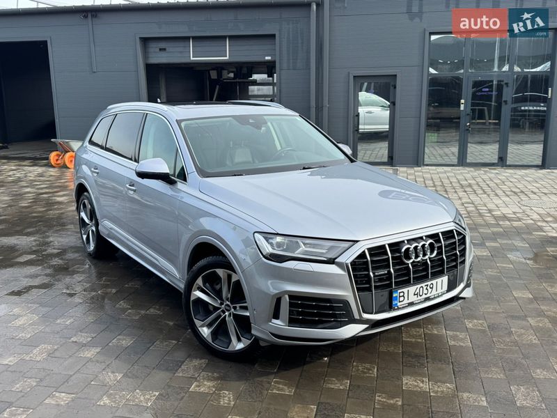 Позашляховик / Кросовер Audi Q7 2021 в Полтаві
