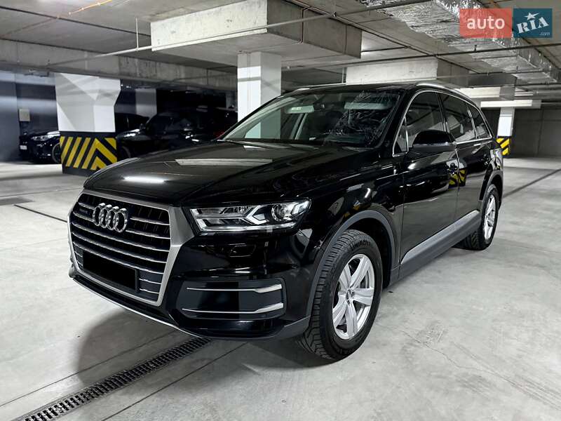 Позашляховик / Кросовер Audi Q7 2016 в Дніпрі