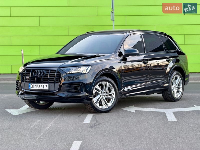 Позашляховик / Кросовер Audi Q7 2019 в Києві