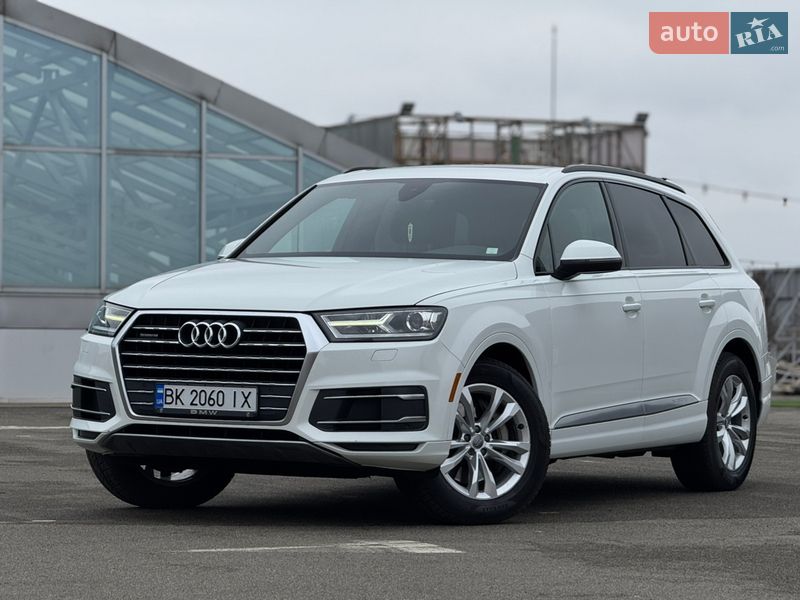 Внедорожник / Кроссовер Audi Q7 2017 в Киеве