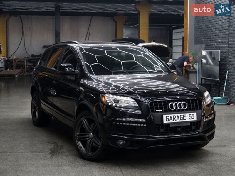 Внедорожник / Кроссовер Audi Q7 2015 в Киеве