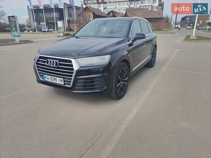 Позашляховик / Кросовер Audi Q7 2016 в Києві