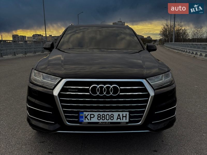 Позашляховик / Кросовер Audi Q7 2016 в Запоріжжі