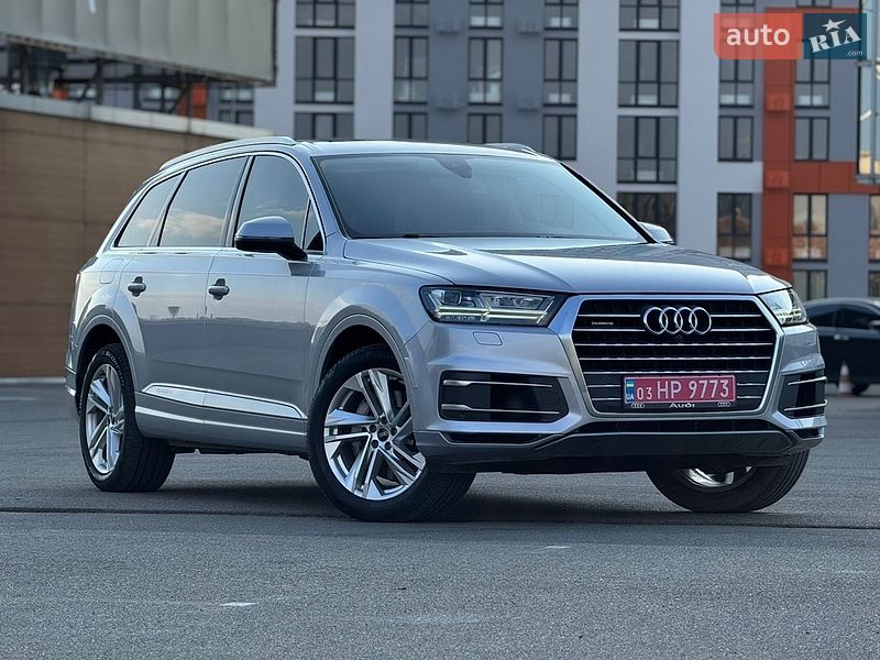 Внедорожник / Кроссовер Audi Q7 2018 в Киеве