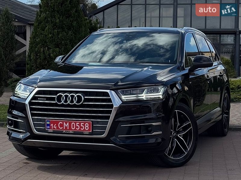 Позашляховик / Кросовер Audi Q7 2018 в Стрию