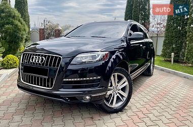 Позашляховик / Кросовер Audi Q7 2013 в Чернівцях