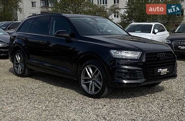 Позашляховик / Кросовер Audi Q7 2017 в Стрию