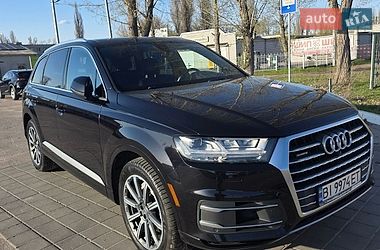 Позашляховик / Кросовер Audi Q7 2017 в Кременчуці