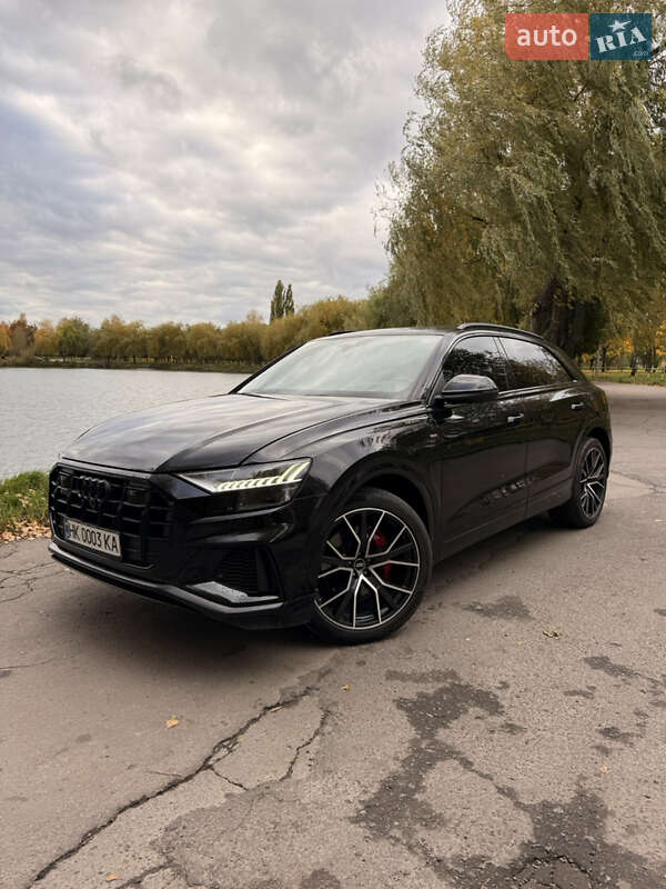 Внедорожник / Кроссовер Audi Q8 2022 в Ровно Внедорожник / Кроссовер Audi Q8 2022 в Ровно