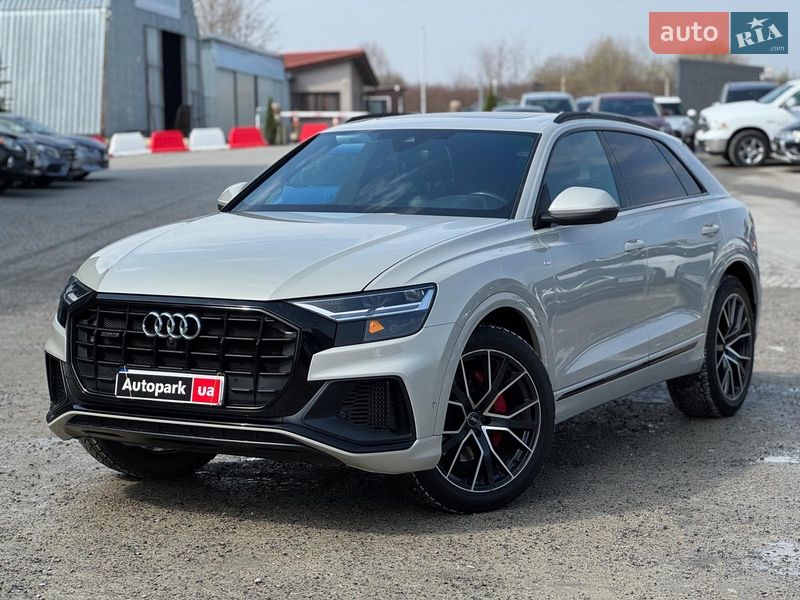 Внедорожник / Кроссовер Audi Q8 2020 в Львове