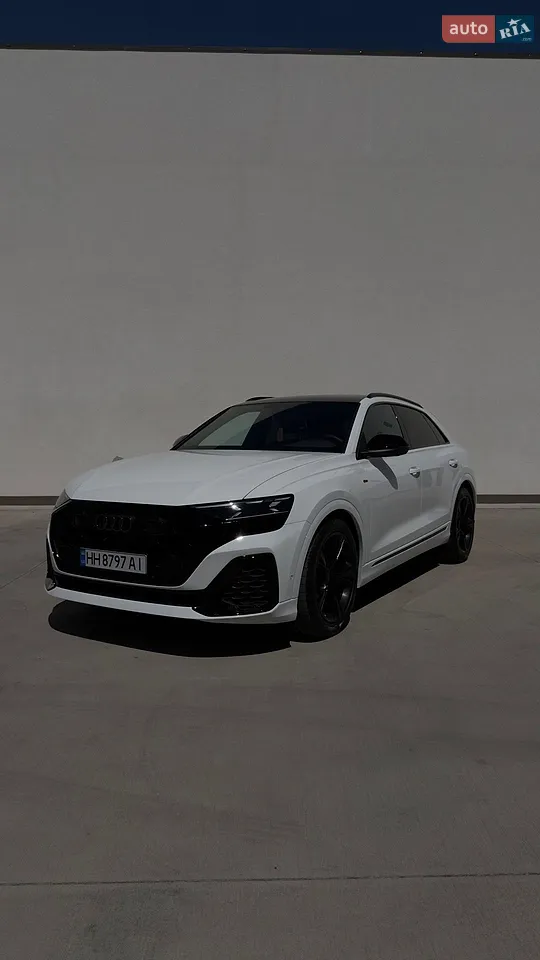 Audi Q8 2025 photo 2