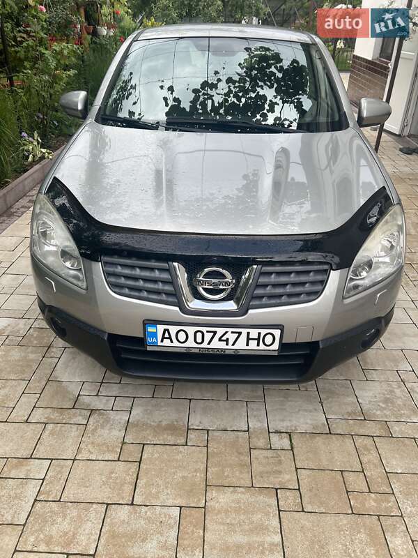 Внедорожник / Кроссовер Nissan Qashqai+2 2008 в Ужгороде