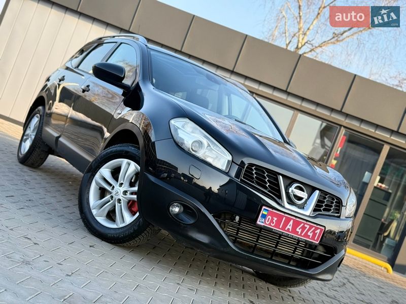 Внедорожник / Кроссовер Nissan Qashqai+2 2010 в Владимире