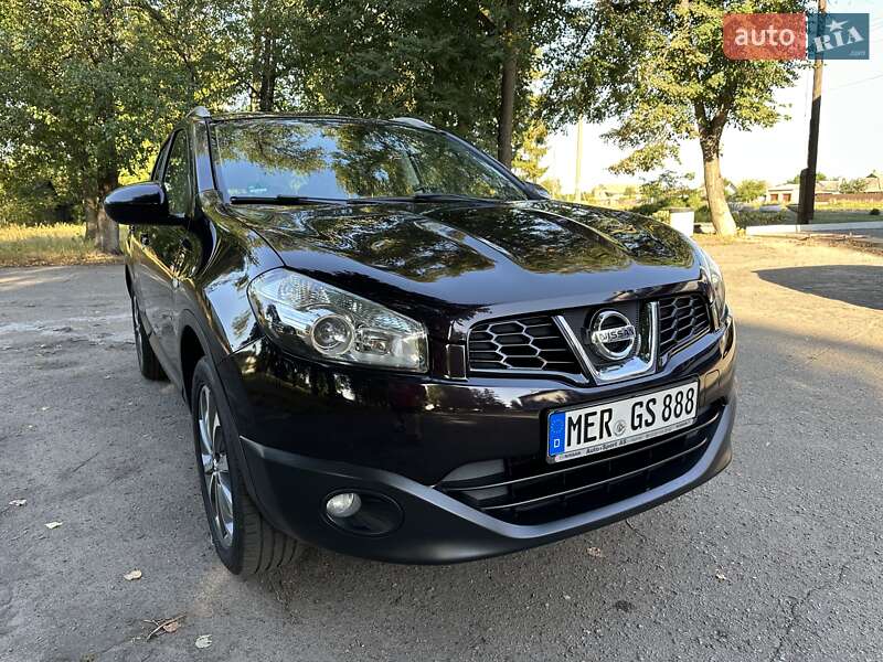 Внедорожник / Кроссовер Nissan Qashqai 2010 в Лебедине
