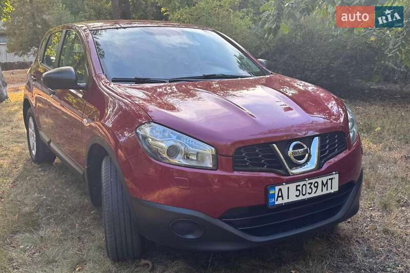 Внедорожник / Кроссовер Nissan Qashqai 2013 в Вышгороде
