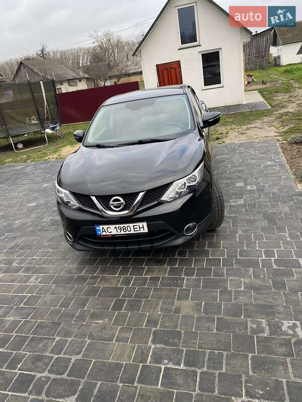 Позашляховик / Кросовер Nissan Qashqai 2015 в Любешові