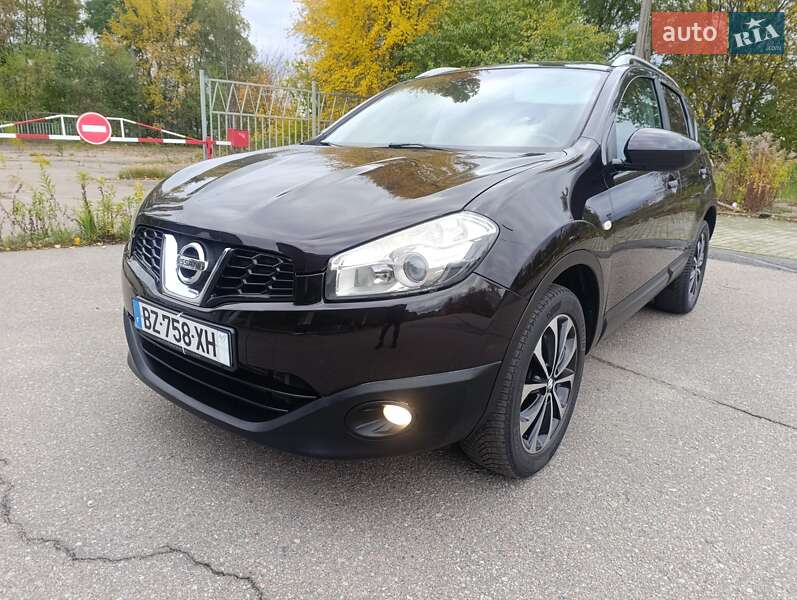 Внедорожник / Кроссовер Nissan Qashqai 2011 в Житомире