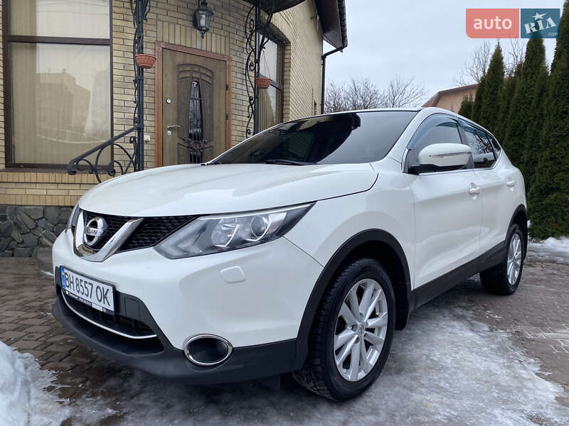 Внедорожник / Кроссовер Nissan Qashqai 2014 в Чернигове