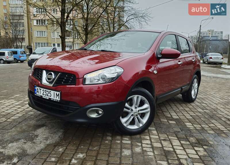 Внедорожник / Кроссовер Nissan Qashqai 2013 в Ивано-Франковске