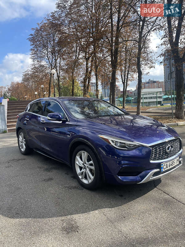 Внедорожник / Кроссовер Infiniti QX30 2017 в Киеве