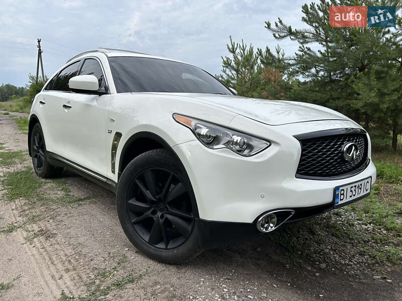 Позашляховик / Кросовер Infiniti QX70 2014 в Полтаві Позашляховик / Кросовер Infiniti QX70 2014 в Полтаві