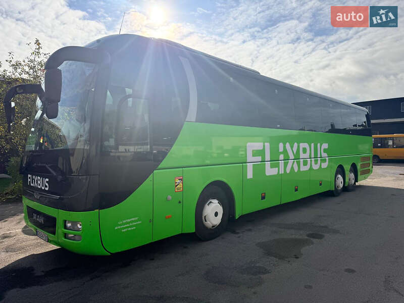 Туристический / Междугородний автобус MAN R08 2016 в Чернигове