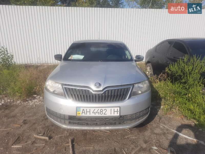 Лифтбек Skoda Rapid 2013 в Днепре Лифтбек Skoda Rapid 2013 в Днепре