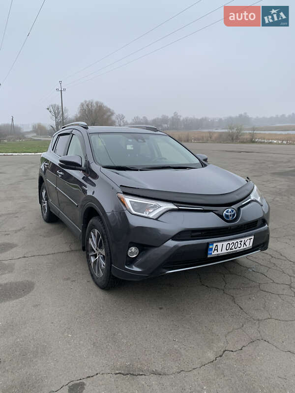 Внедорожник / Кроссовер Toyota RAV4 2017 в Киеве