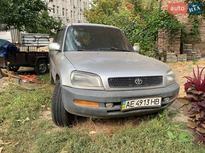 Внедорожник / Кроссовер Toyota RAV4 1997 в Днепре