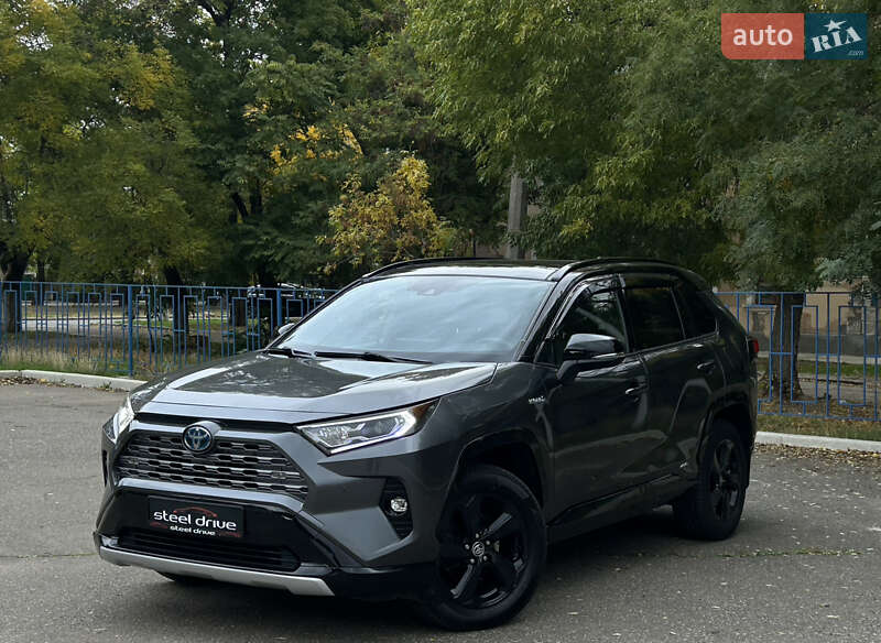Позашляховик / Кросовер Toyota RAV4 2020 в Миколаєві