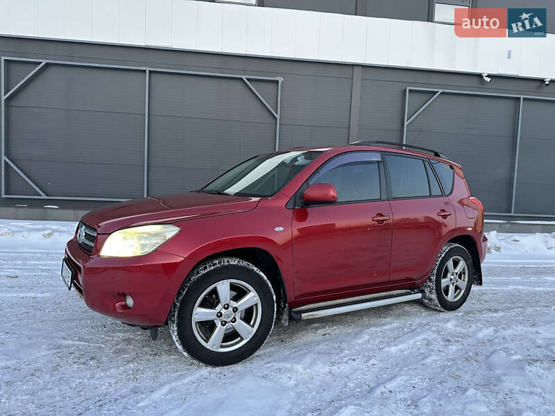 Внедорожник / Кроссовер Toyota RAV4 2007 в Киеве