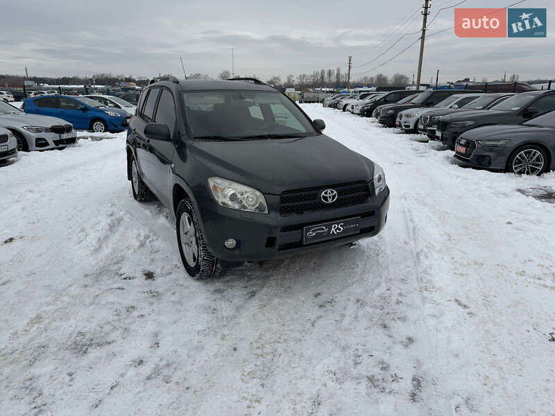 Внедорожник / Кроссовер Toyota RAV4 2007 в Киеве