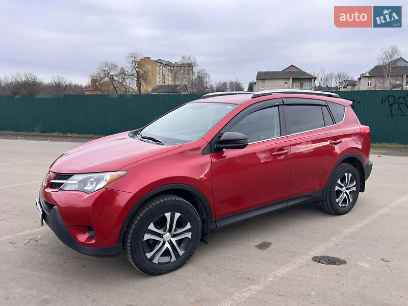Внедорожник / Кроссовер Toyota RAV4 2015 в Ивано-Франковске