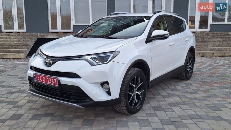 Внедорожник / Кроссовер Toyota RAV4 2016 в Коломые