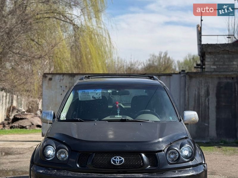 Внедорожник / Кроссовер Toyota RAV4 2002 в Смеле