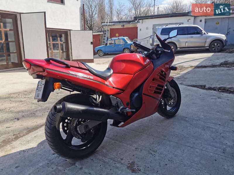 Мотоцикл Спорт-туризм Suzuki RF 400R 1993 в Черновцах Мотоцикл Спорт-туризм Suzuki RF 400R 1993 в Черновцах