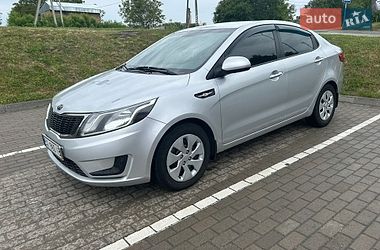 Седан Kia Rio 2012 в Шепетівці