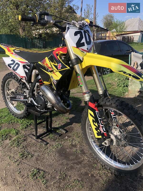 Мотоцикл Кросс Suzuki RM 125 2008 в Киеве Мотоцикл Кросс Suzuki RM 125 2008 в Киеве