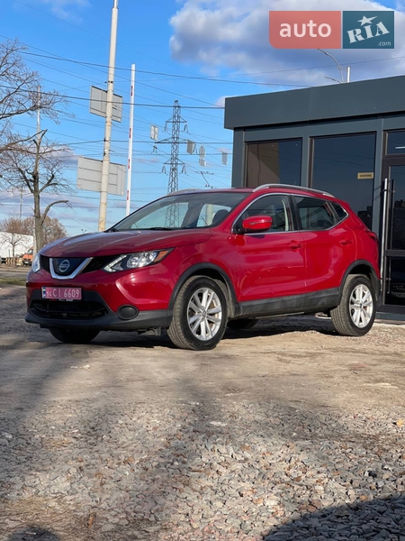 Внедорожник / Кроссовер Nissan Rogue Sport 2018 в Киеве