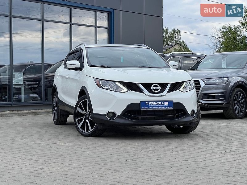 Позашляховик / Кросовер Nissan Rogue Sport 2017 в Нововолинську