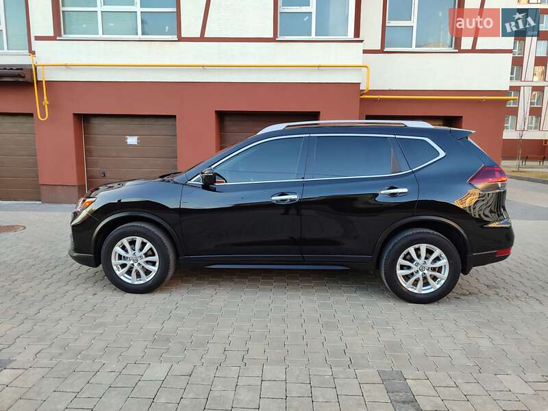 Внедорожник / Кроссовер Nissan Rogue 2020 в Ивано-Франковске