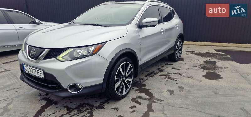 Внедорожник / Кроссовер Nissan Rogue 2018 в Черновцах