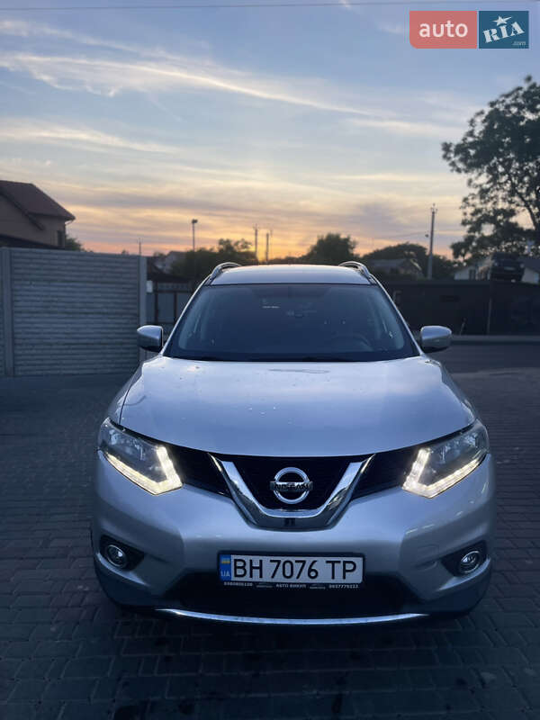 Внедорожник / Кроссовер Nissan Rogue 2015 в Одессе