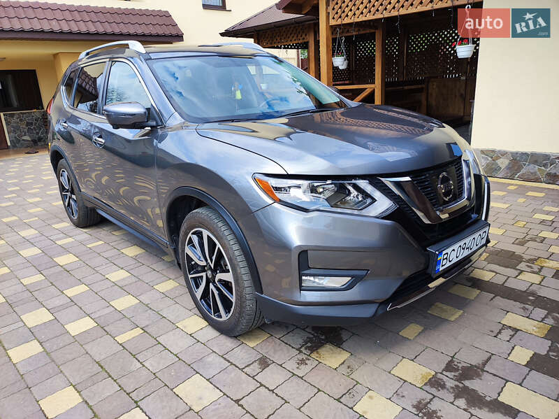Внедорожник / Кроссовер Nissan Rogue 2018 в Жидачове