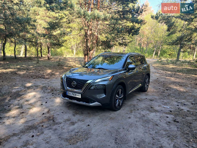 Внедорожник / Кроссовер Nissan Rogue 2021 в Кропивницком